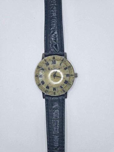 Techno quartz analogue round - techno,