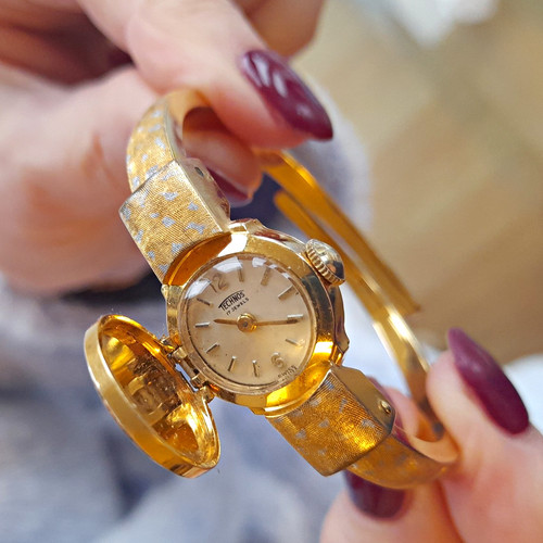 Technos swiss jeweled - swiss,